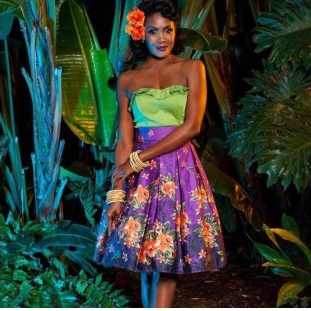 Deadly Dames purple Hawaiian Kinky Box skirt